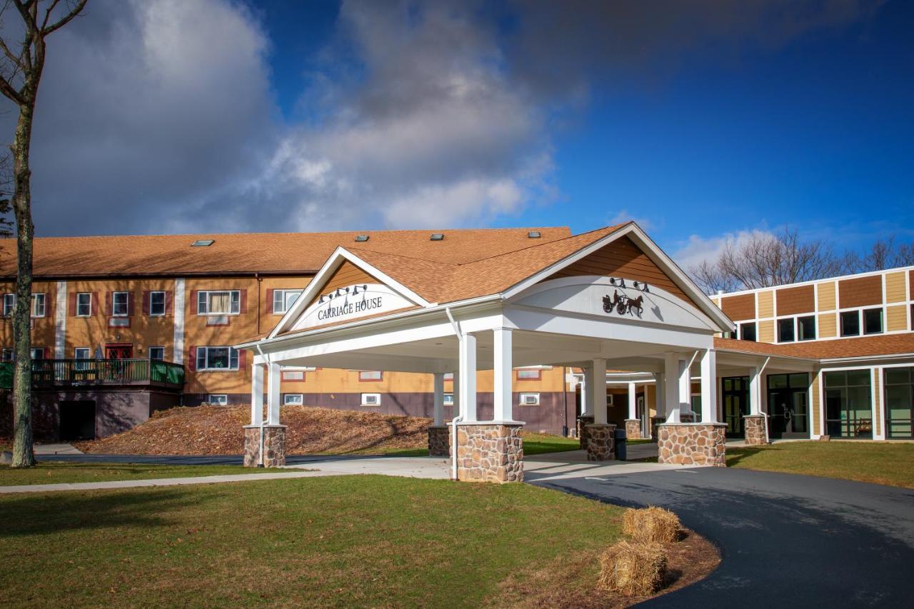 Carriage House Country Club Hotell Pocono Manor Eksteriør bilde