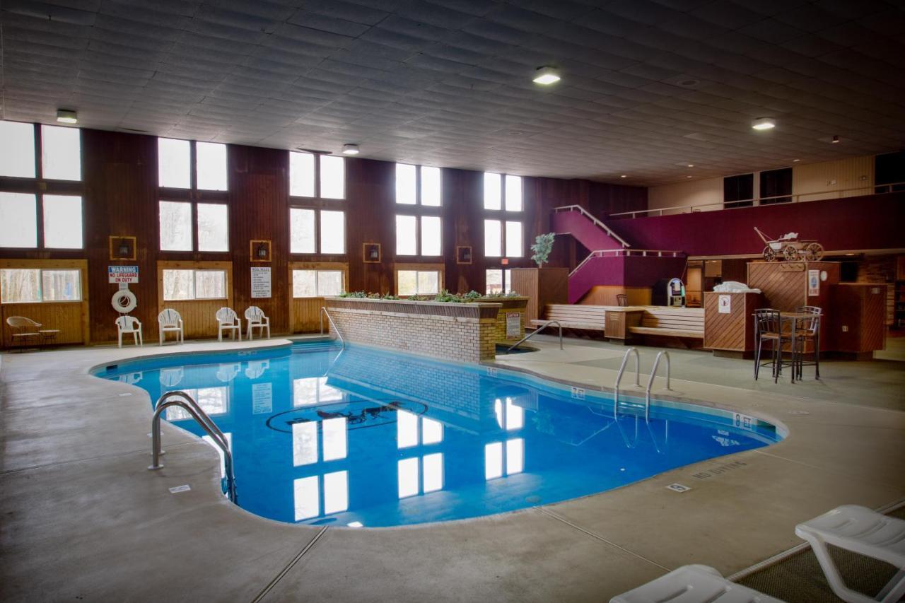 Carriage House Country Club Hotell Pocono Manor Eksteriør bilde