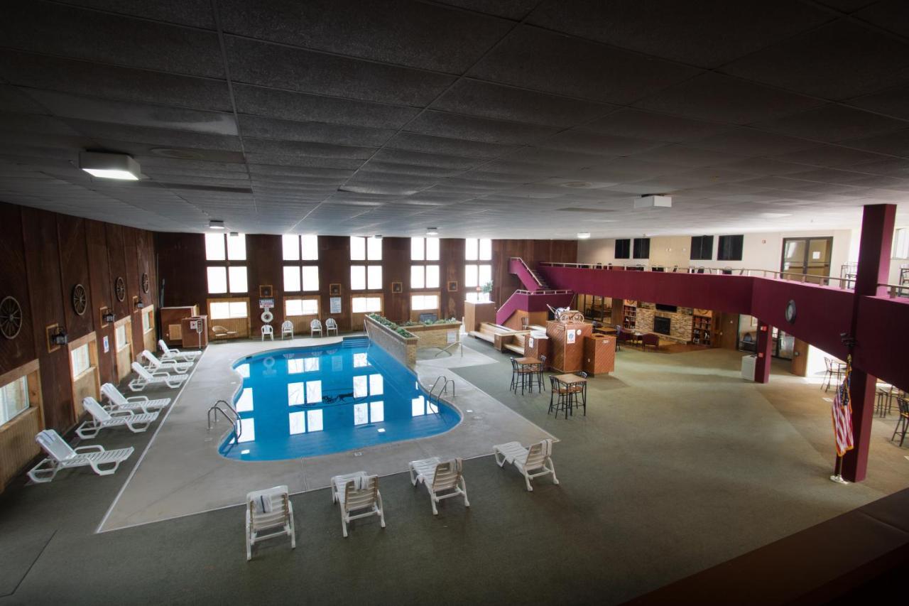 Carriage House Country Club Hotell Pocono Manor Eksteriør bilde
